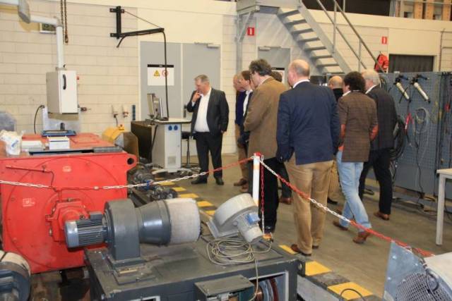 28-januari-bedrijfsbezoek-spit-elektromechanica-gastheer-mark-ent-282 - Afbeelding 3 van 25