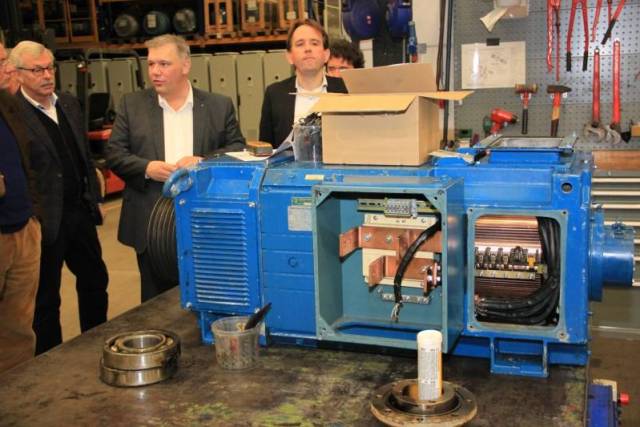 28-januari-bedrijfsbezoek-spit-elektromechanica-gastheer-mark-ent-294 - Afbeelding 13 van 25