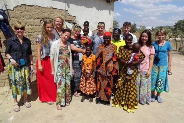 donatie-dovenschool-tanzania-311 - Afbeelding 4 van 12