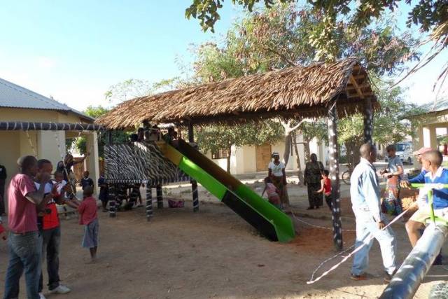 donatie-dovenschool-tanzania-313 - Afbeelding 6 van 12