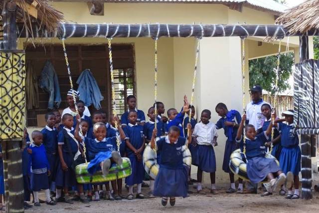 donatie-dovenschool-tanzania-314 - Afbeelding 7 van 12