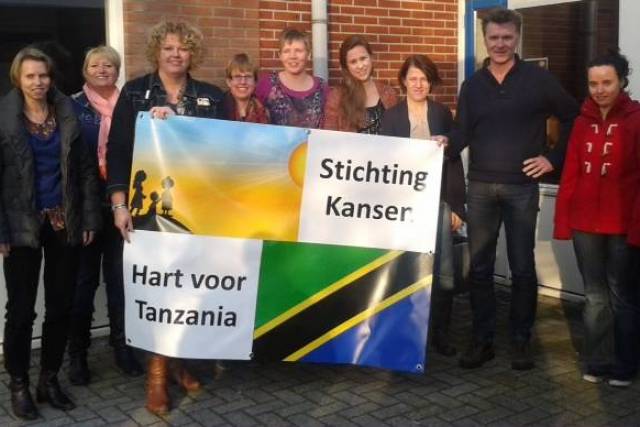 donatie-dovenschool-tanzania-318 - Afbeelding 11 van 12