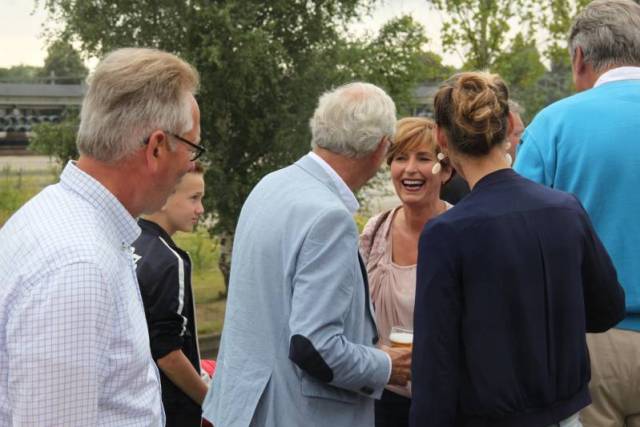 heel-gezellige-bbq-op-partyboat-voorafgaand-aan-zomerreces-105 - Afbeelding 8 van 25