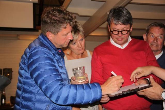 lustrumweekend-wat-een-feest-1112 - Afbeelding 24 van 214