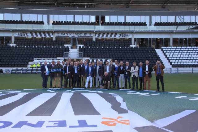op-bezoek-bij-heracles-almelo-526 - Afbeelding 10 van 27