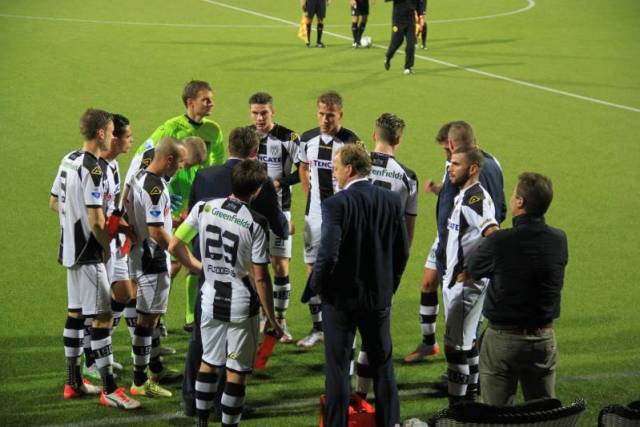 op-bezoek-bij-heracles-almelo-542 - Afbeelding 25 van 27