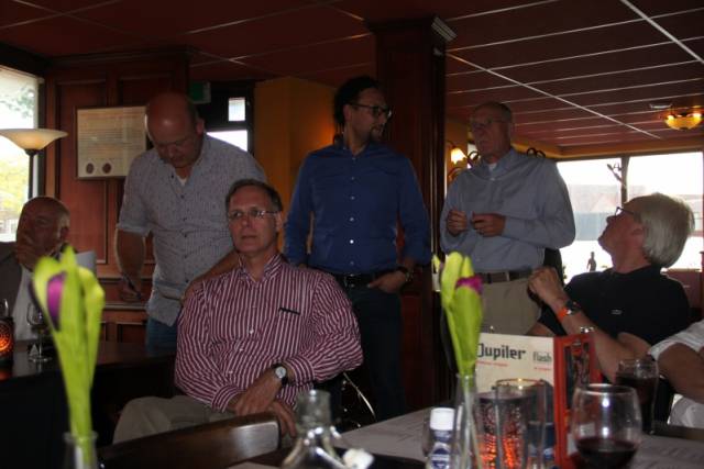 senatoren-surprise-bezoek-aan-paardenmelkerij-sand-in-harbrinkhoek-1296 - Afbeelding 9 van 16