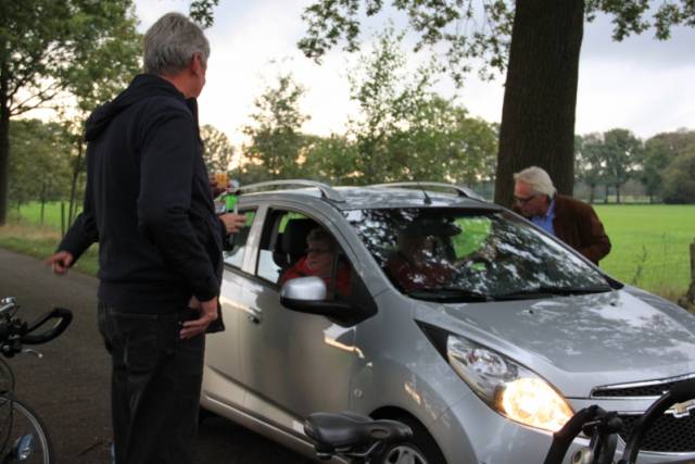 Zeg eh, kunnen we u een drankje aanbieden namens Kiwanis Club Almelo - Afbeelding 7 van 23