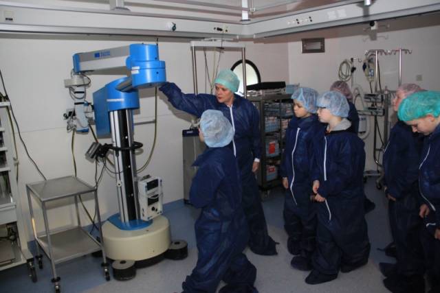 toppers-op-bezoek-bij-urologie-626 - Afbeelding 9 van 17