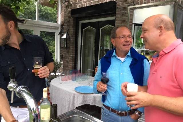 zomerbarbecue-bij-guido-en-annemieke-1306 - Afbeelding 3 van 79