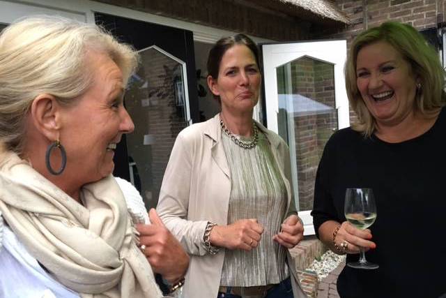 zomerbarbecue-bij-guido-en-annemieke-1310 - Afbeelding 7 van 79