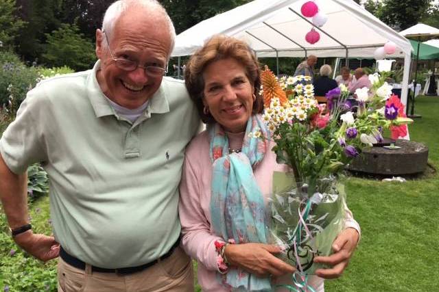 zomerbarbecue-bij-guido-en-annemieke-1312 - Afbeelding 9 van 79