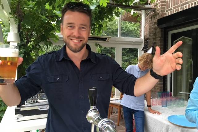 zomerbarbecue-bij-guido-en-annemieke-1315 - Afbeelding 12 van 79