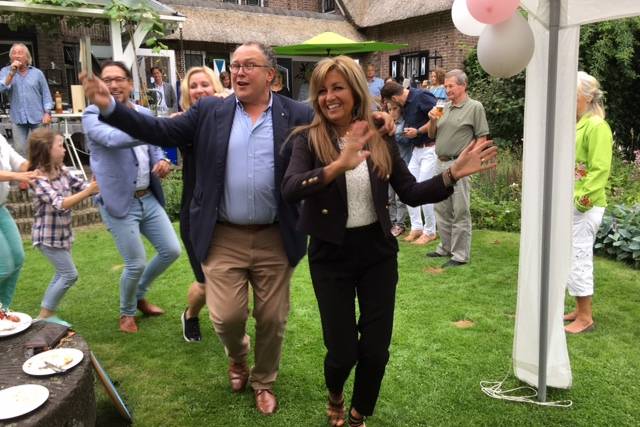zomerbarbecue-bij-guido-en-annemieke-1321 - Afbeelding 18 van 79