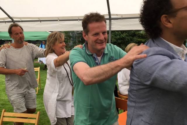 zomerbarbecue-bij-guido-en-annemieke-1325 - Afbeelding 22 van 79