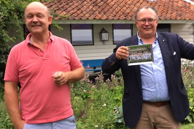 zomerbarbecue-bij-guido-en-annemieke-1329 - Afbeelding 25 van 79